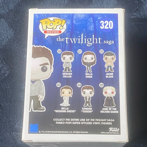 Vaulted Twilight Edward Cullen Barnes and Noble Vampire Mode Funko Pop - Picture 3 of 5